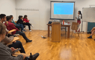 Taller de habilidades personales en la sede de ASPAYM Granada