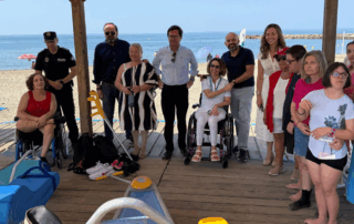 Itinerario accesible y equipamiento adaptado en la Playa de Levante de El Ejido