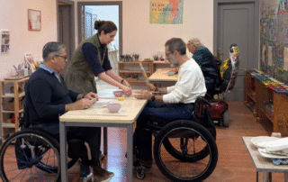 Taller de cerámica inclusivo del proyecto Más allá de la discapacidad de ASPAYM Córdoba