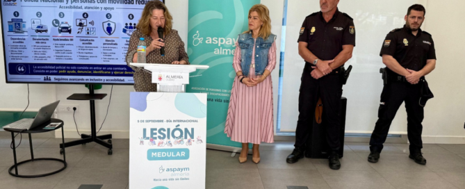 ASPAYM Almería Policía Nacional charla discapacidad
